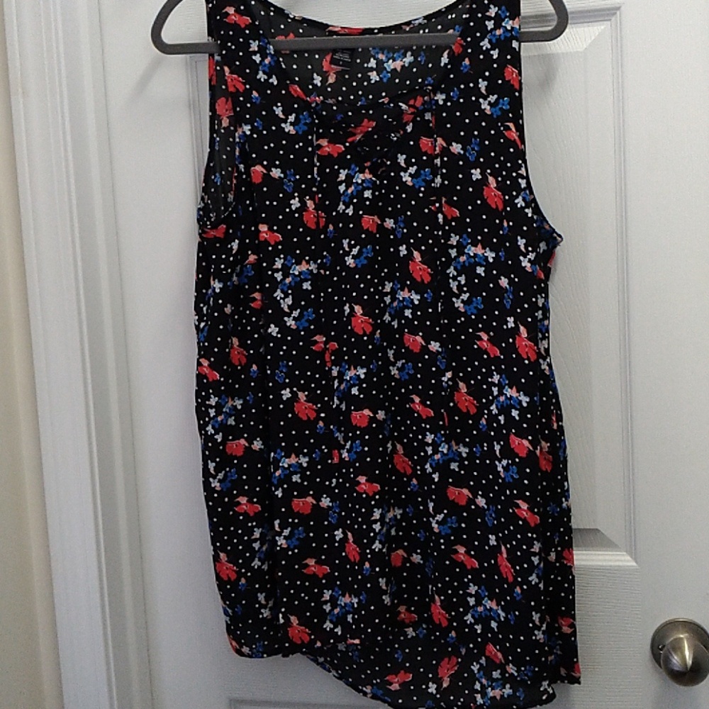 Torrid size 1 top